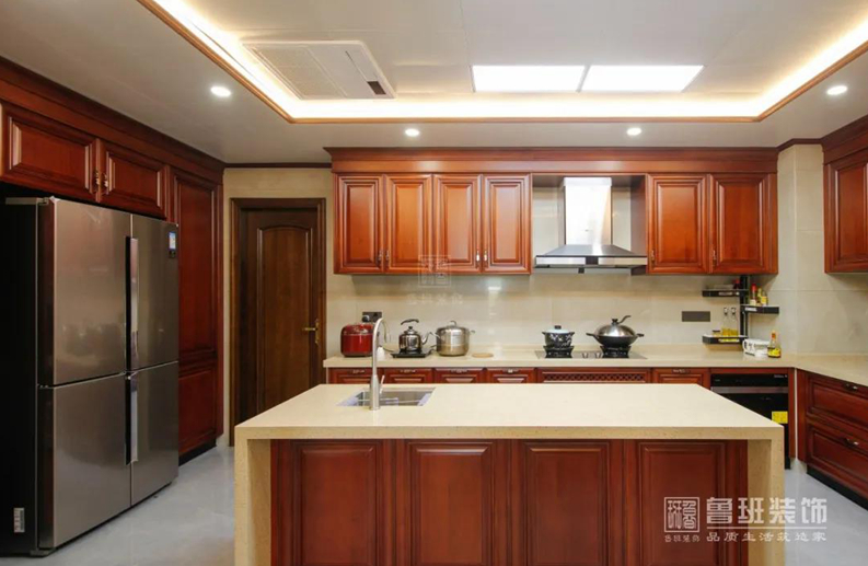 新中式别墅装修厨房实景图